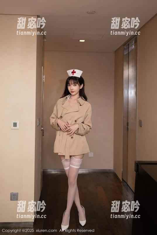 秀人网-奶油妹妹 秀人网 - 原图来啦,奶油妹妹的粉色,看着就开始想象很多不能提的事。