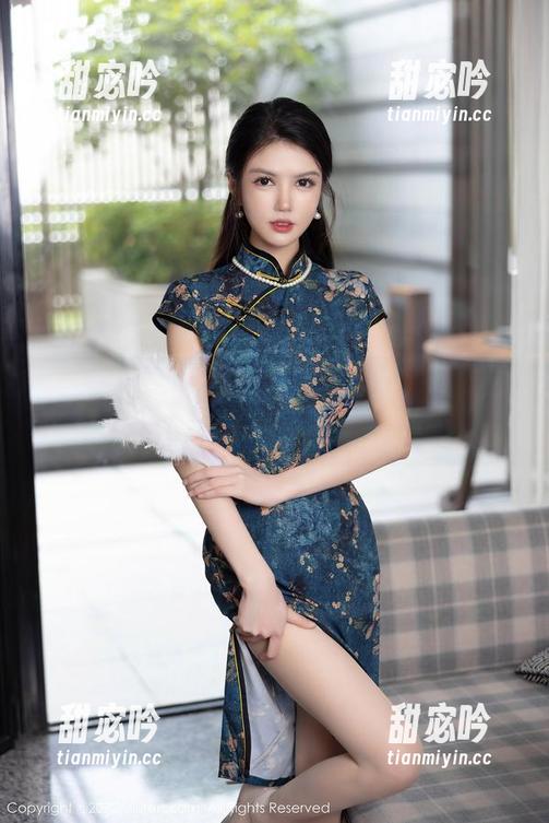 秀人网 - 杨晨晨sugar短裤写真集：坦诚相见，腿部展露无遗的高清种草！