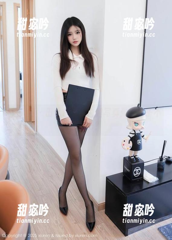 秀人网 - 田兮白的小白裙写真：这裙子不会飞吧？