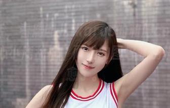 说实话，看腐团儿Ikaros的和服cos，我的内心小鹿乱撞，而她的图包就别提多治愈了。