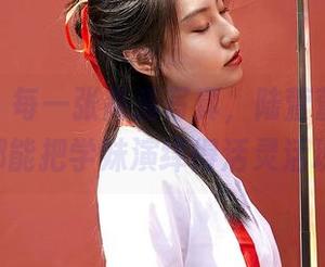 蜜桃社 – 每一张高清写真，陆萱萱Cecilia都能把学妹演绎得活灵活现。