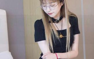 袜啵啵 – 短靴走天下，枫枫美图让你爱上这双脚的美丽探险
