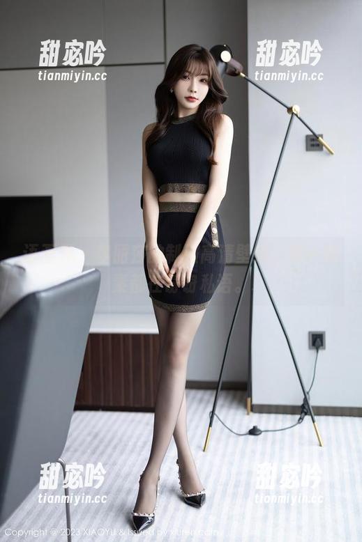 语画界 - 李丽莎的制服高清壁纸，每一像素都在窃窃私语。