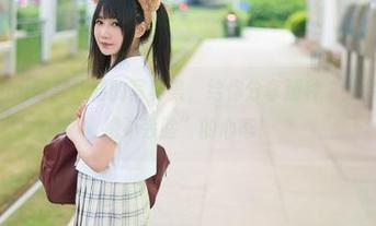 铭铭kizami穿高跟鞋的写真集,给你分享那种“我会倒,但我绝不丢脸”的心态!