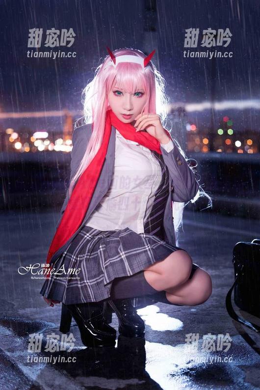 雨波HaneAme画的女巫，套图让人不自觉想要偷四十个目光。