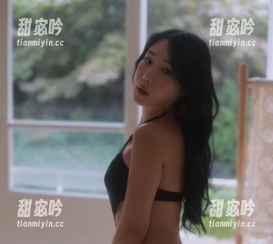 今日份的韩国CoCo，清纯的外表，原图里藏小趣！