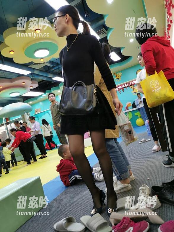 魔镜街拍 - 雨季也有停靠站——来看凯恩的无圣光图包！